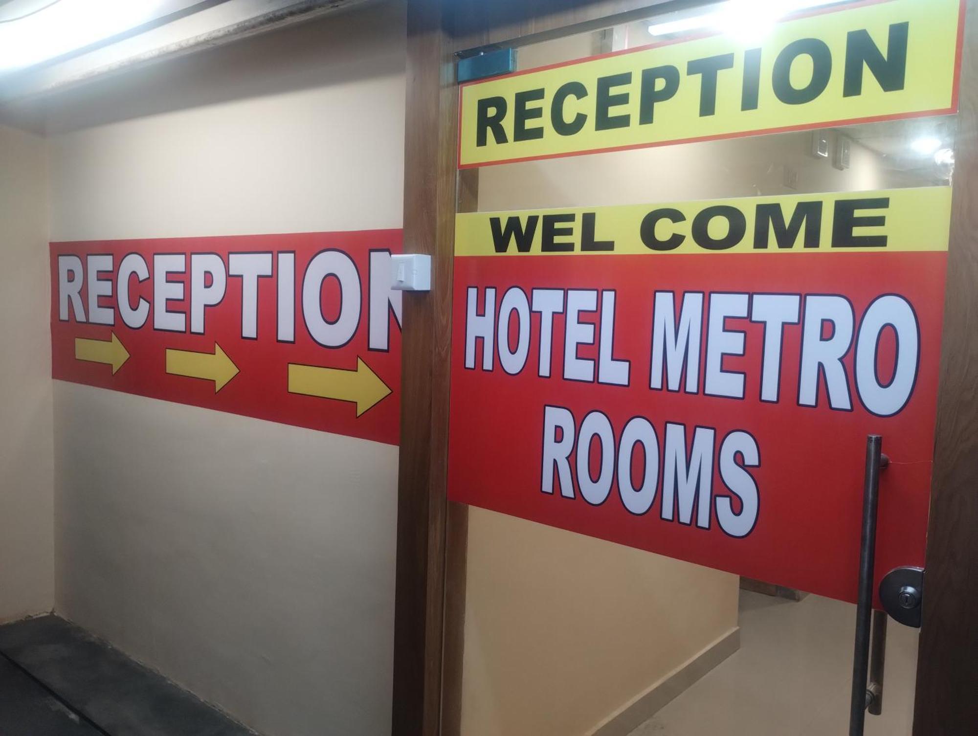 Hotel Metro Althan Surat Exterior photo